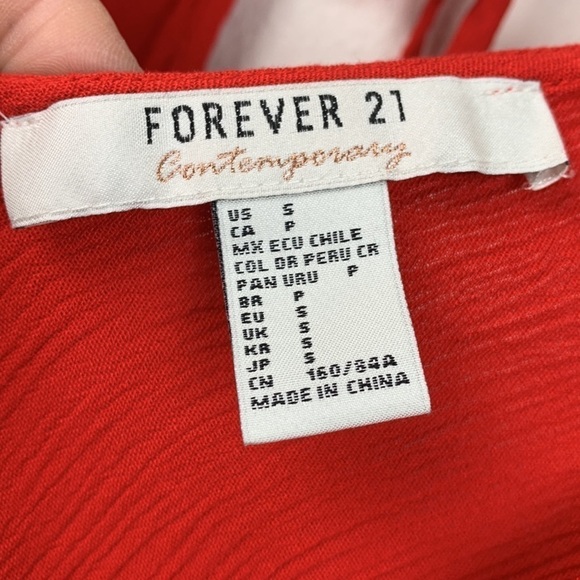 Forever 21 crinkle gauze deep V, crop peplum blouse buttons ruffle sleeves EUC - Picture 5 of 5